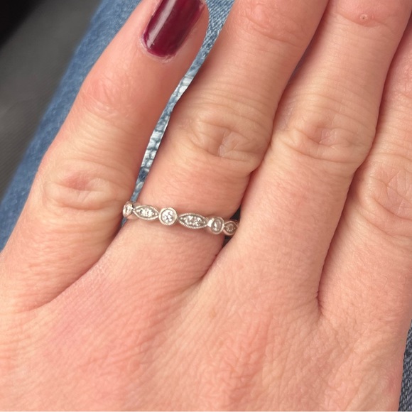Wedding band - Picture 1 of 1